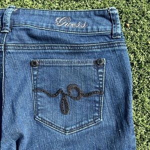 Guess Capri Jeans Medium Wash with Black Gemstones Size 29